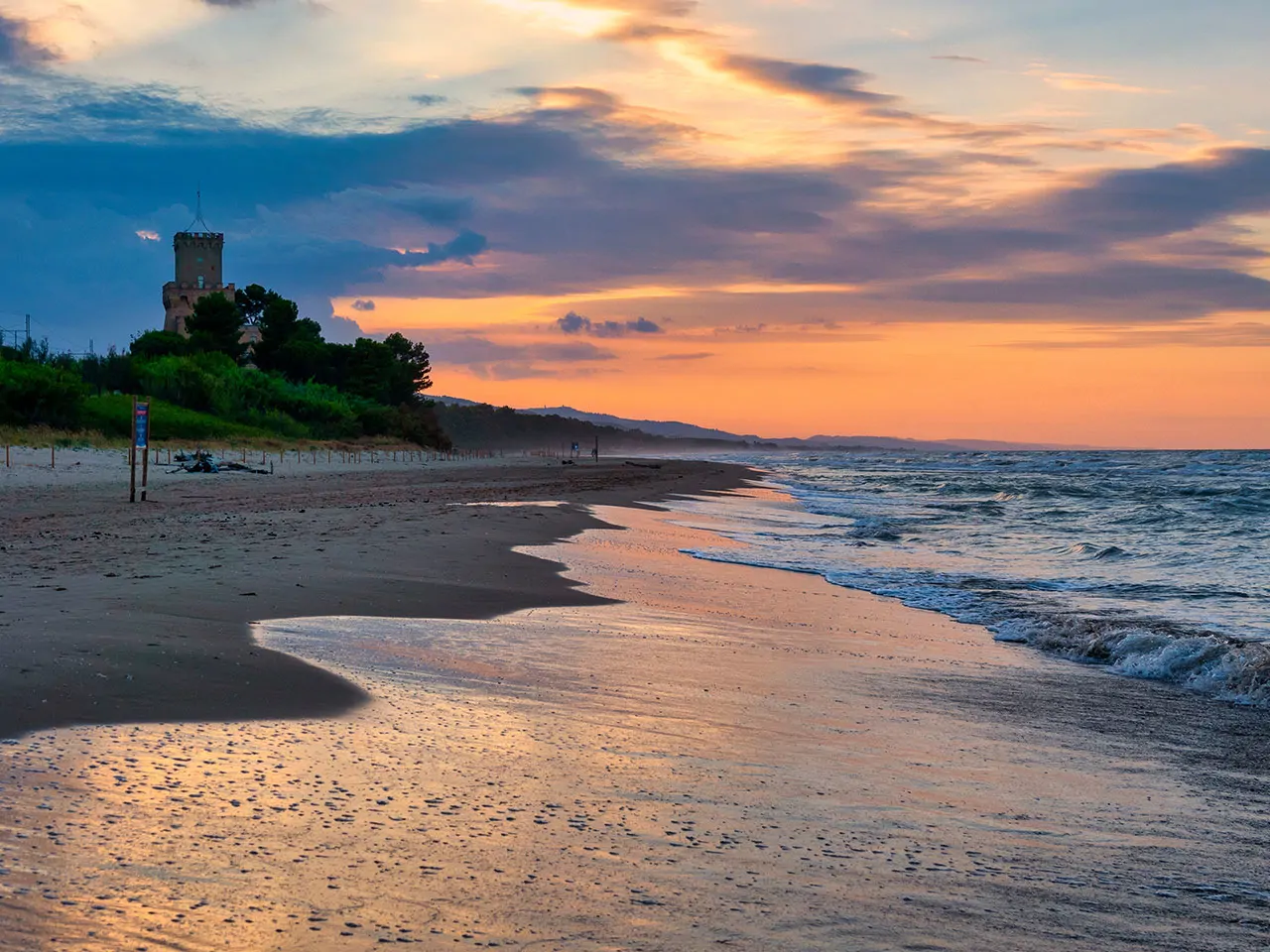 La spiaggia sabbiosa del litorale abruzzese
